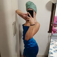 Abito in raso blu elettrico