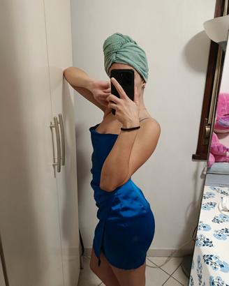 Abito in raso blu elettrico
