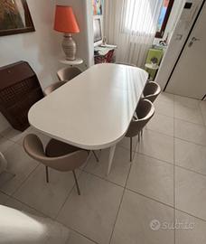 Tavolo pranzo