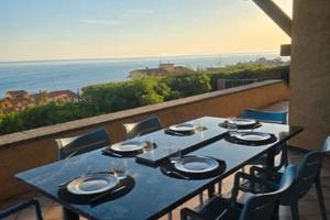 Villa in pieno centro con giardino indipendente