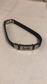 Bracciale in caucciù e metallo con incisione
