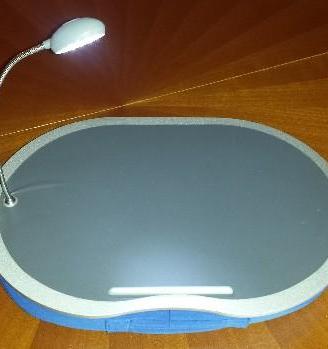 Cuscino supporto tavoletta per notebook e tablet