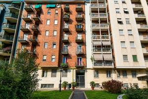 MONOLOCALE A MILANO
