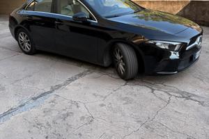 MERCEDES CLASSE A SEDAN 2019