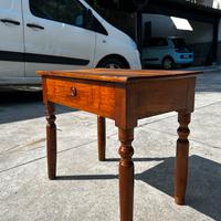 Antico tavolino noce massello fine 800’