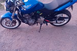 Honda 600