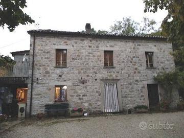 Immobile in asta di 353 m² con 4 locali e box auto