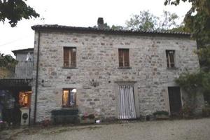 Immobile in asta di 353 m² con 4 locali e box auto