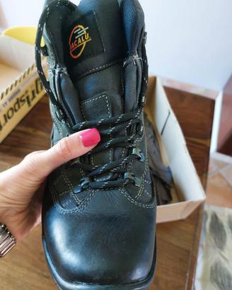 Scarponcini montagna n. 41