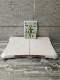 Nintendo Wii Balance Board + Wii Fit Plus