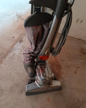 scopa elettrica Kirby ( non FUNZIONANTE) ricambi