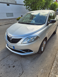 Vendita lancia ypsilon