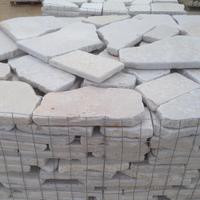 Cocciame in Marmo di Trani da Pavimento