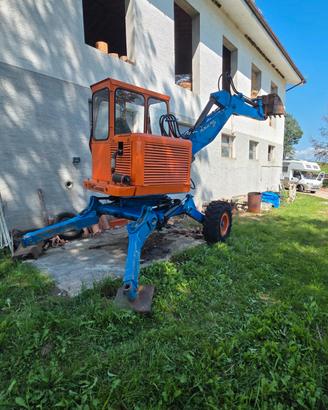 ESCAVATORE A RAGNO KAMO 3X