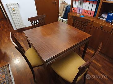 tavolo allungabile con 4 sedie