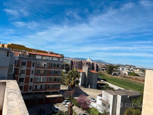 Bivano con cucina abitabile e terrazza Quartu S.E