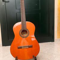 chitarra classica+custodia+supporto