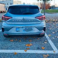  Mitsubishi Colt ibrida 