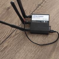 Router Teltonika RUT240 4G LTE 