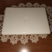 MacBook White
