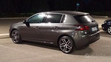 Peugeot 308 BlueHDi 1,6 120CV S&S Allure