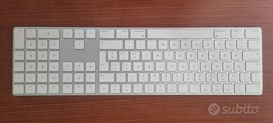 tastiera apple  magic keyboard