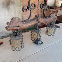 lampadario legno e ferro battuto 