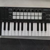 controller midi NOVATION MK3