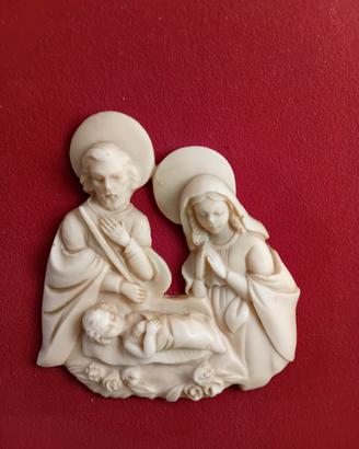 Bassorilievo Sacra Famiglia anni 70 velluto