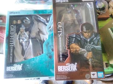 Berserk S.H Figuarts  Gatsu e Griffith