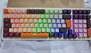 Tastiera meccanica compatta RGB Rii Gaming RK909IT
