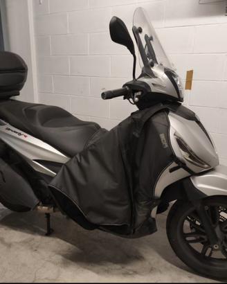 Copertina originale Piaggio per Beverly 300 o 400