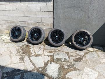 Set di 4 cerchi originali BMW con gomme invernali