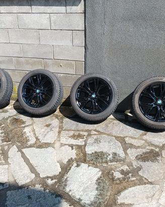 Set di 4 cerchi originali BMW con gomme montate