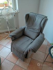 Poltrona relax alzapersona per anziani