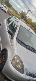 Toyota Yaris 1.3 benzina