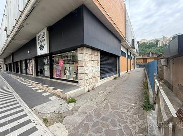 NEGOZIO A FROSINONE