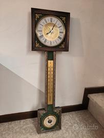 Orologio con barometro e termometro