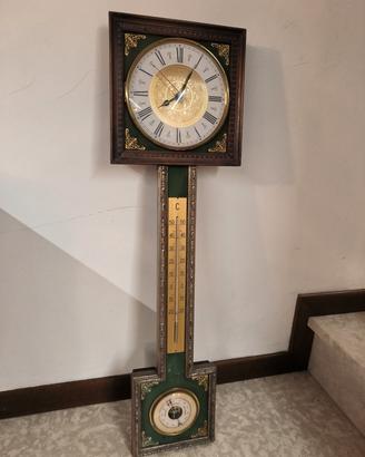 Orologio con barometro e termometro