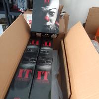 Figure Pennywise NECA ver. 2 dal film IT