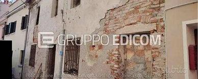 Immobile in asta di 127 m² con 3 locali a Rovigo