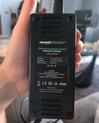 carica batteria per portatile universale 