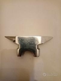 Incudine per modellismo