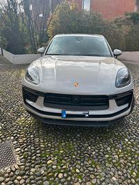 Porsche Macan 2022