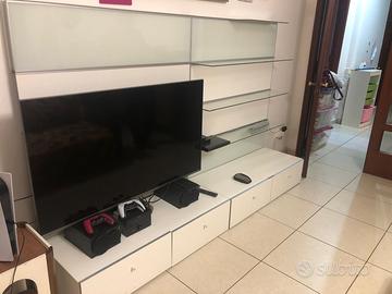 Parete attrezzata Framsta(cassetti Besta+mens vetr