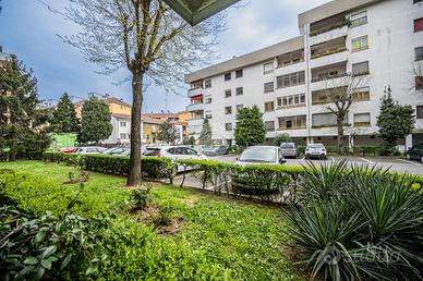 4 LOCALI A MILANO