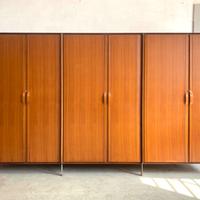Armadio in teak anni 60 produzione Cantù
