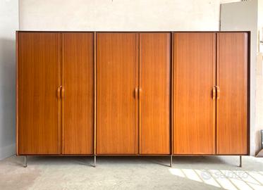 Armadio in teak anni 60 produzione Cantù