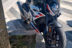 bmw M 1000 r
