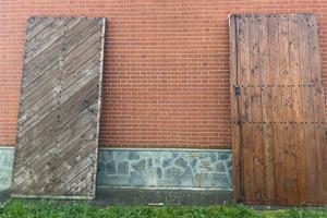 Portone legno massello